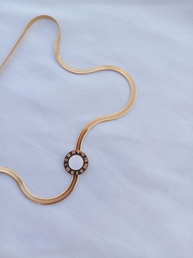 roman necklece